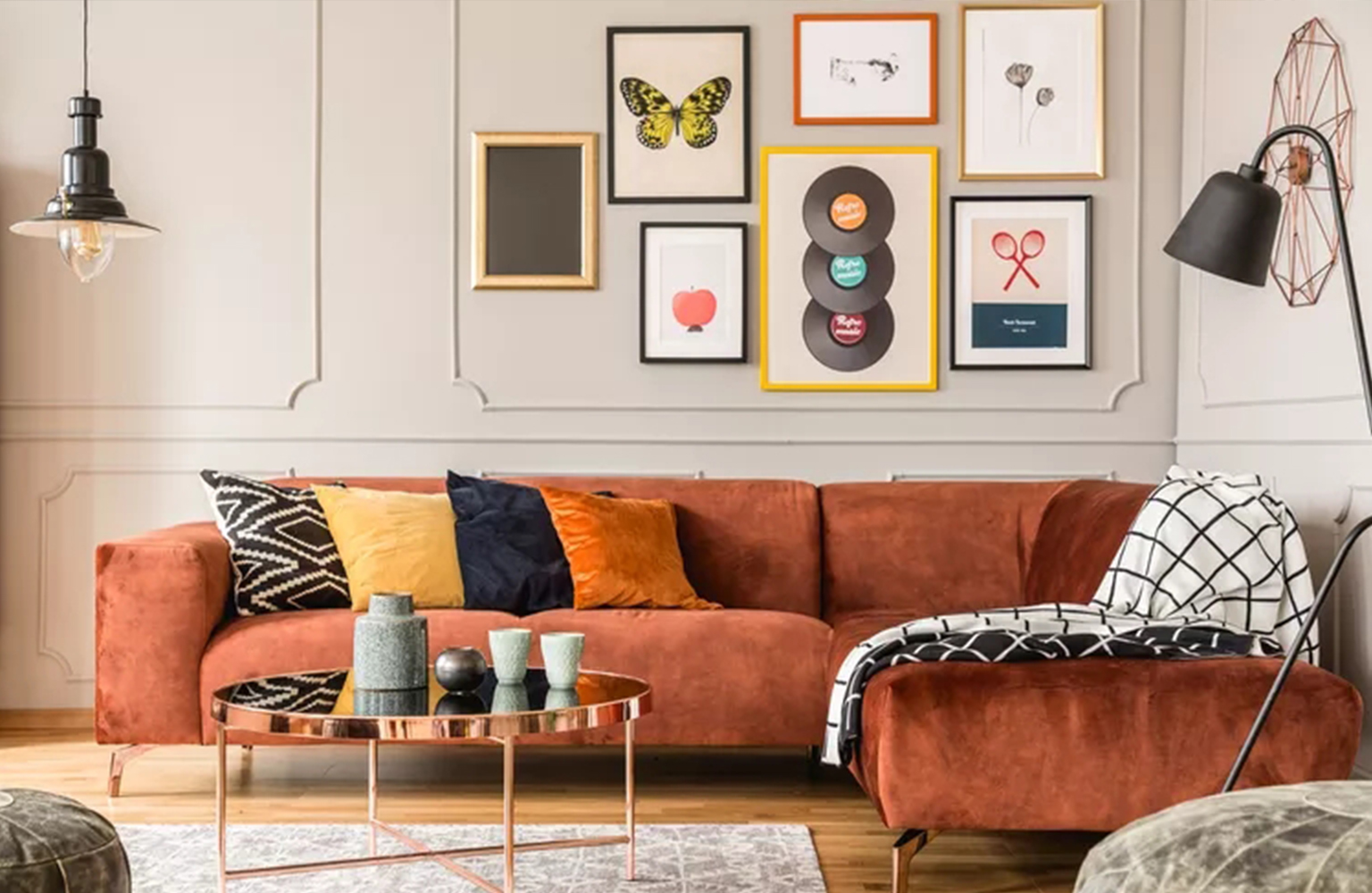 پارچه رومبلی مخمل، برای دوستداران سبک های بسیار لوکس، گزینه ی مناسبی است.